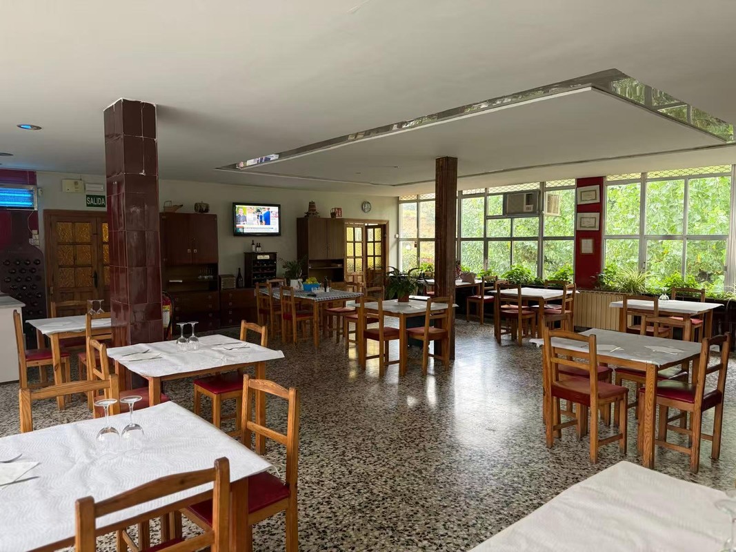 Estate for Sale on Madrid Highway