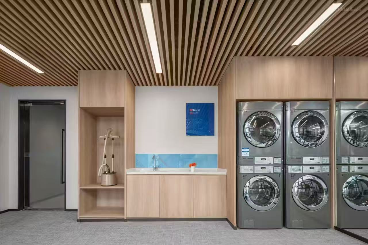 HOLIDAY INN EXPRESS SHANGHAI HONGQIAO NECC HOTEL